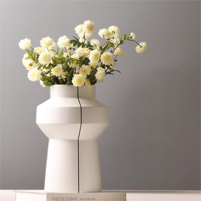 Black Line Table Vase