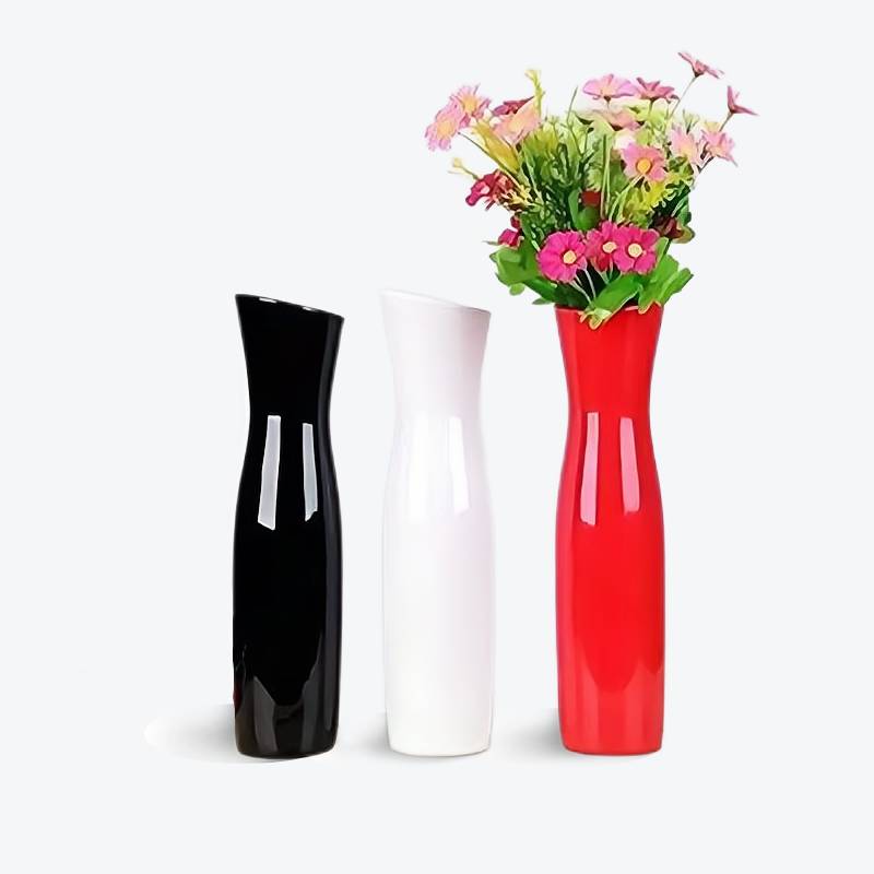 White Stylish cheongsam Porcelain Vase