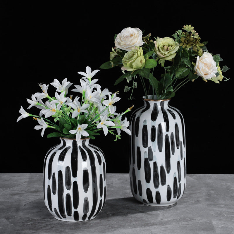 Black and White Dotted Line Porcelain Vase